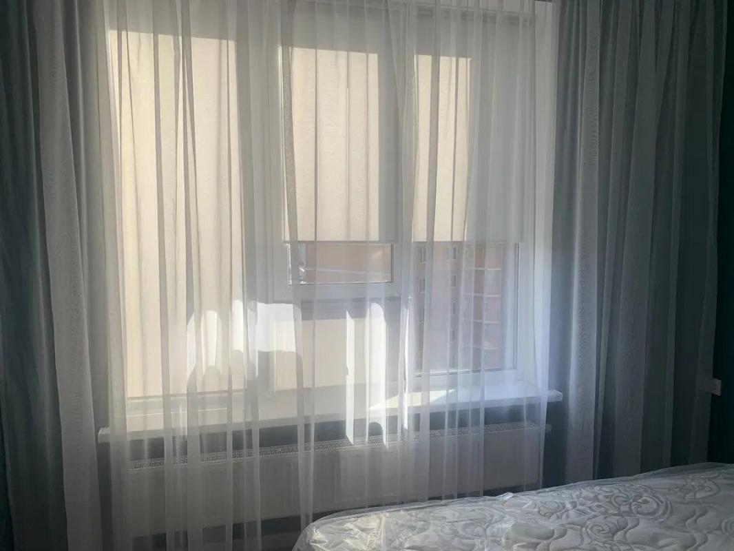 Long term rent 1 bedroom-(s) apartment Vasylia Tiutiunnyka Street (Anri Barbiusa Street) 28а