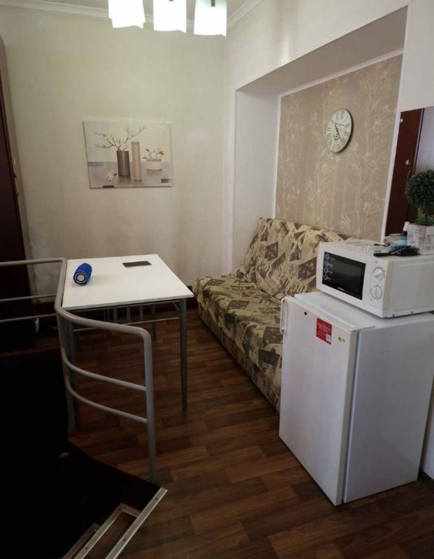 Long term rent 1 bedroom-(s) apartment Heorhiya Tarasenka Street (Plekhanivska Street) 19
