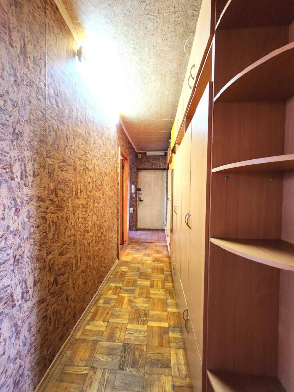Продаж 3 кімнатної квартири 68 кв. м, Фесенківський в’їзд 8
