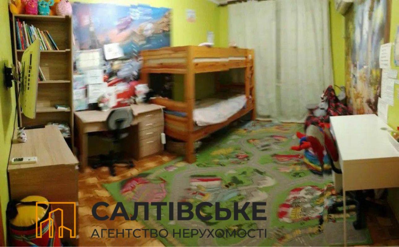 Sale 3 bedroom-(s) apartment 65 sq. m., Akademika Pavlova Street 132