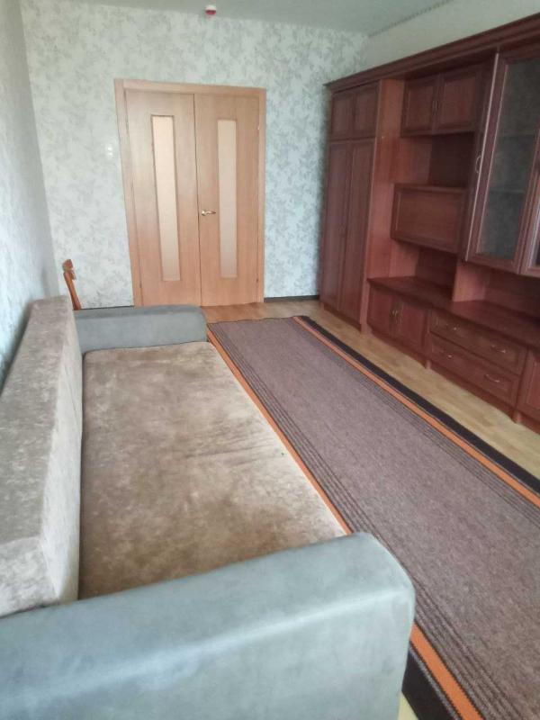 Long term rent 3 bedroom-(s) apartment Yelyzavety Chavdar Street 4