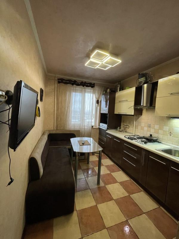 Долгосрочная аренда 3 комнатной квартиры Байрона просп. (Героев Сталинграда) 144-1