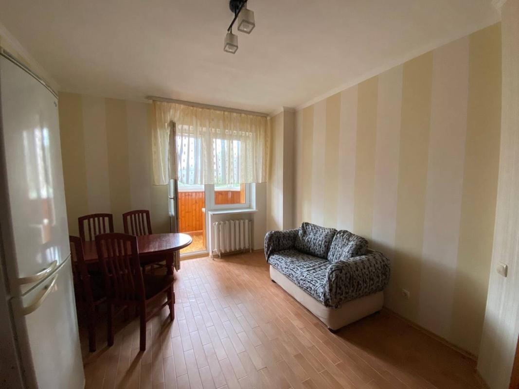 Long term rent 2 bedroom-(s) apartment Anny Akhmatovoi Street 35