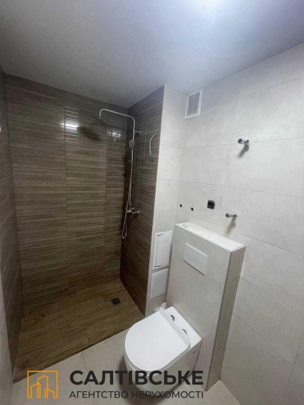 Sale 1 bedroom-(s) apartment 38 sq. m., Druzhby Narodiv Street 242
