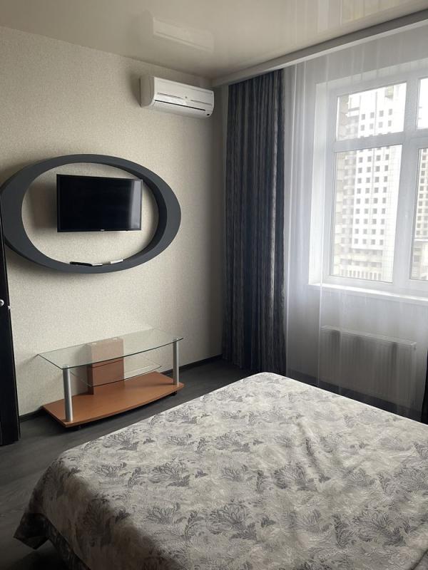 Long term rent 2 bedroom-(s) apartment Mykilsko-Slobidska Street 1а