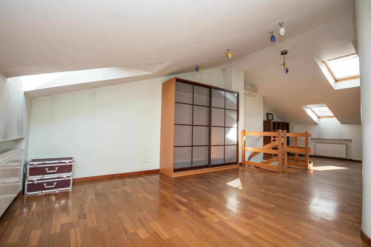 Sale 4 bedroom-(s) apartment 180 sq. m., Shchekavytska Street 7/10