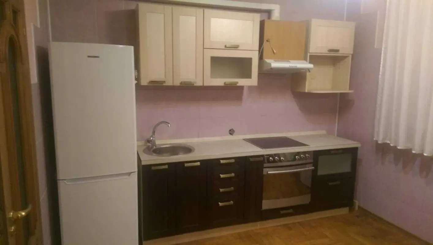 Apartment for rent - Dragomanova Street 31б