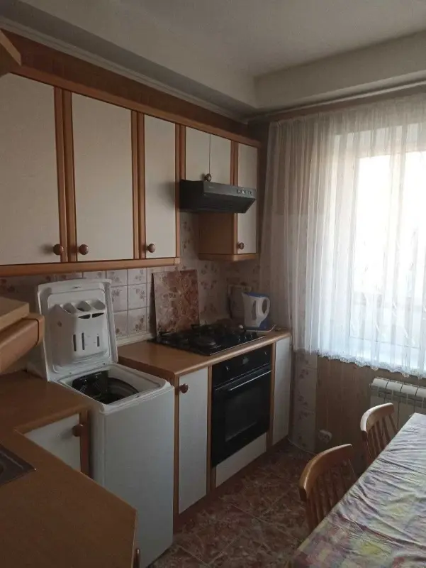 Apartment for rent - Obolonskyi Avenue 15