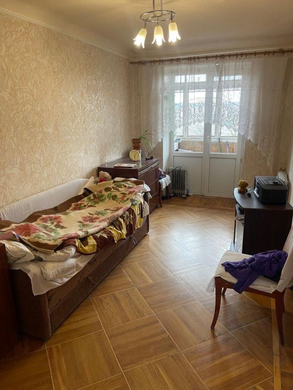 Продаж 3 кімнатної квартири 60 кв. м, 23-го Серпня вул. 6