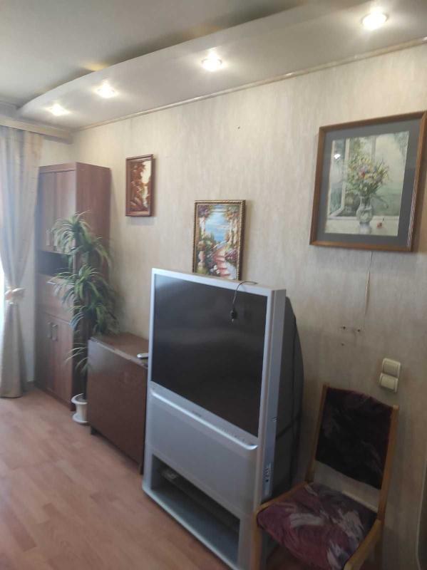 Long term rent 3 bedroom-(s) apartment Biblyka Street (2nd Pyatylitky Street) 2а