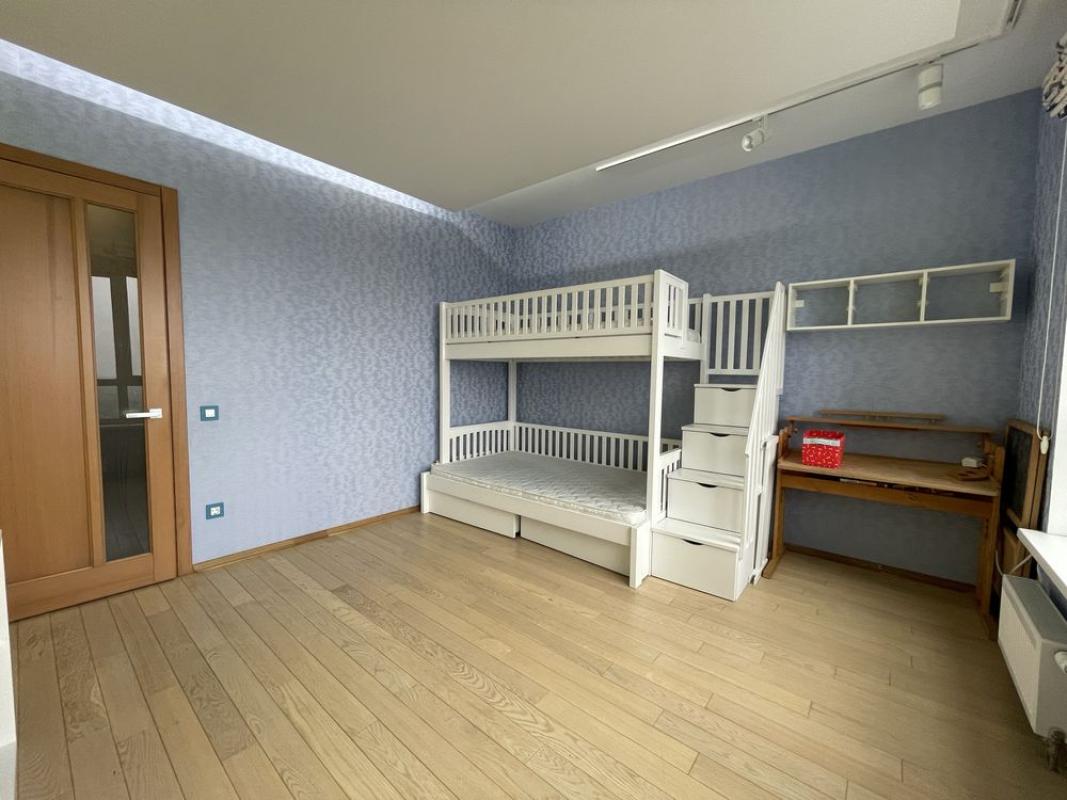 Sale 2 bedroom-(s) apartment 66 sq. m., Zarichna Street