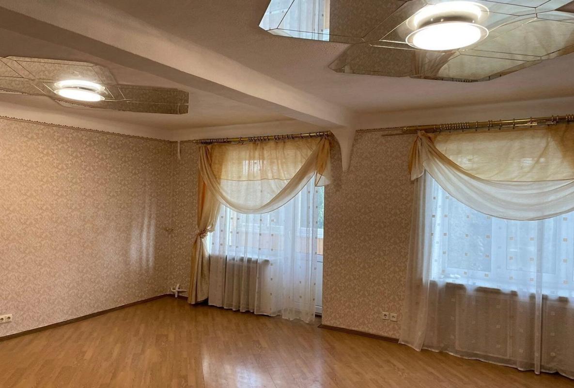 Продажа 4 комнатной квартиры 105 кв. м, Энтузиастов ул. 3