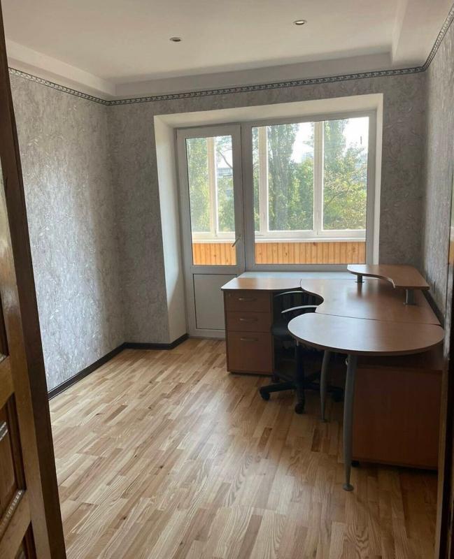 Продажа 4 комнатной квартиры 105 кв. м, Энтузиастов ул. 3