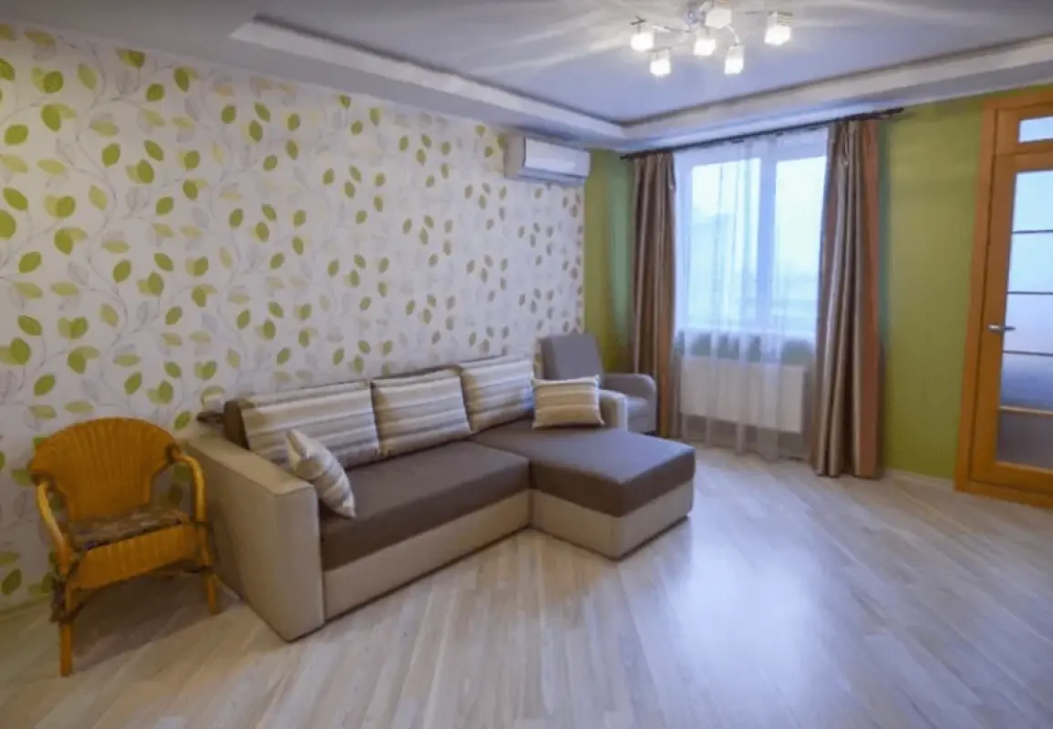 Apartment for rent - Traktorobudivnykiv Avenue 94в