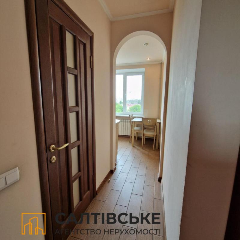 Sale 3 bedroom-(s) apartment 58 sq. m., Himnaziina naberezhna (Chervonoshkilna Embarkment) 22