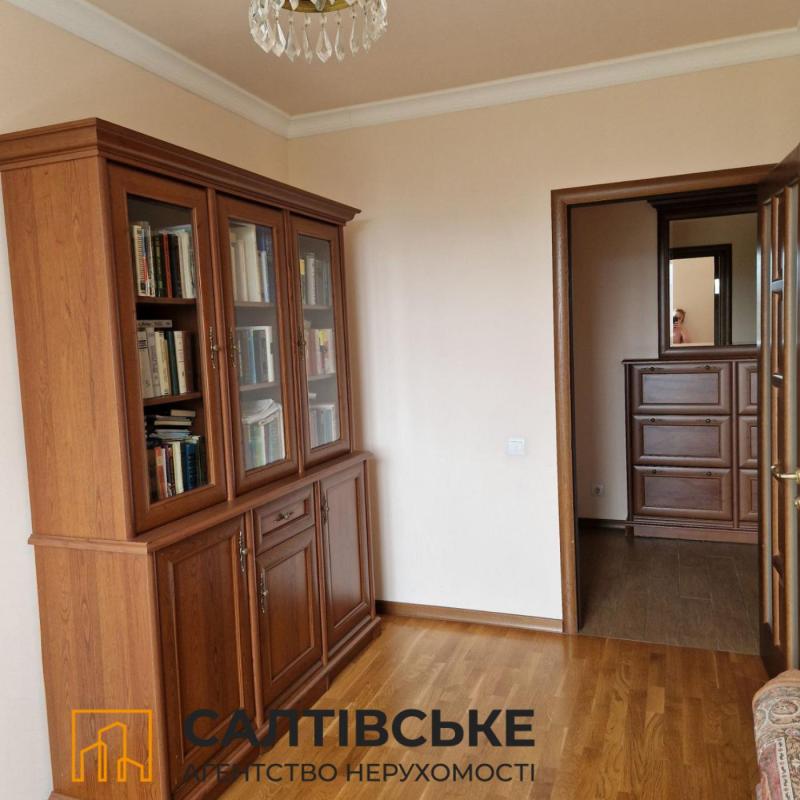 Sale 3 bedroom-(s) apartment 58 sq. m., Himnaziina naberezhna (Chervonoshkilna Embarkment) 22