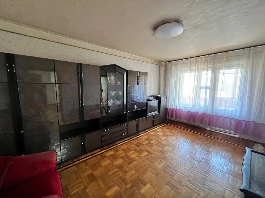 Apartment for rent - Avtozavodska Street 79