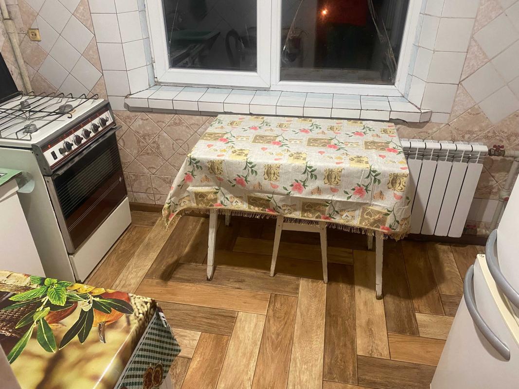 Long term rent 3 bedroom-(s) apartment Saltivske Highway 256