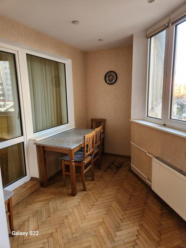 Sale 4 bedroom-(s) apartment 96 sq. m., Sribnokilska Street 4