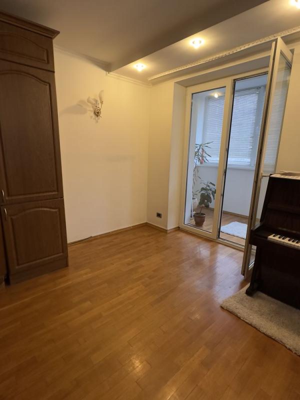 Sale 2 bedroom-(s) apartment 78 sq. m., Kniazhyi Zaton Street 11