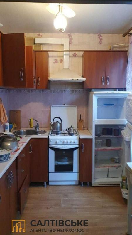 Продажа 3 комнатной квартиры 65 кв. м, Амосова ул. 23