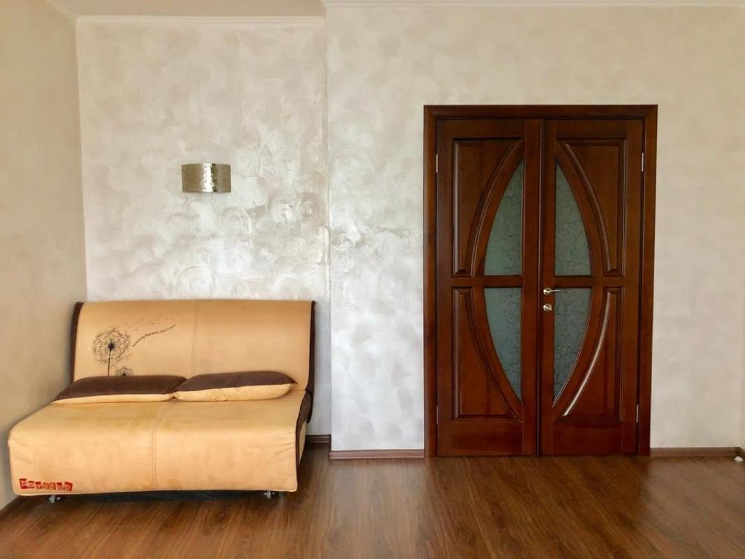 Long term rent 1 bedroom-(s) apartment Mytropolyta Vasylia Lypkivskoho Street (Urytskoho Street) 18