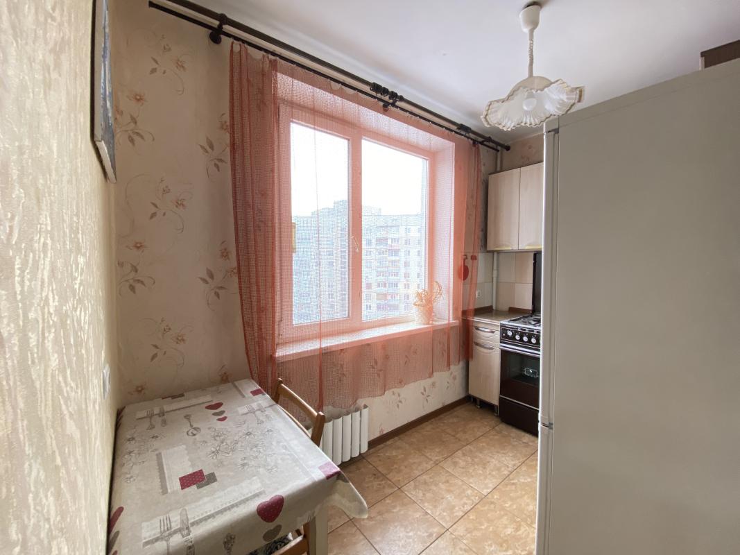 Long term rent 1 bedroom-(s) apartment Heroiv Kharkova Avenue (Moskovskyi Avenue) 250в