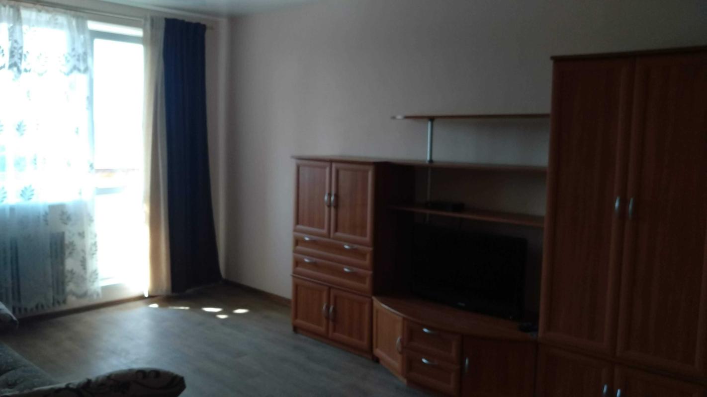 Long term rent 2 bedroom-(s) apartment Peremohy Avenue 74в