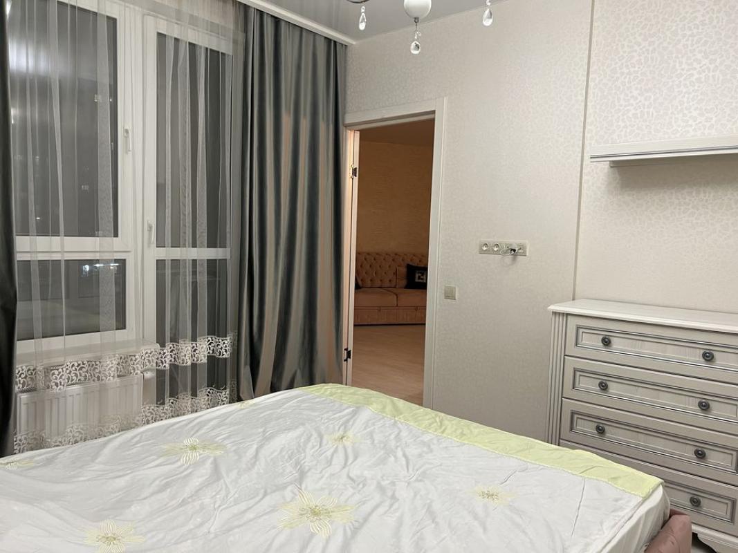 Sale 1 bedroom-(s) apartment 47 sq. m., Zarichna Street