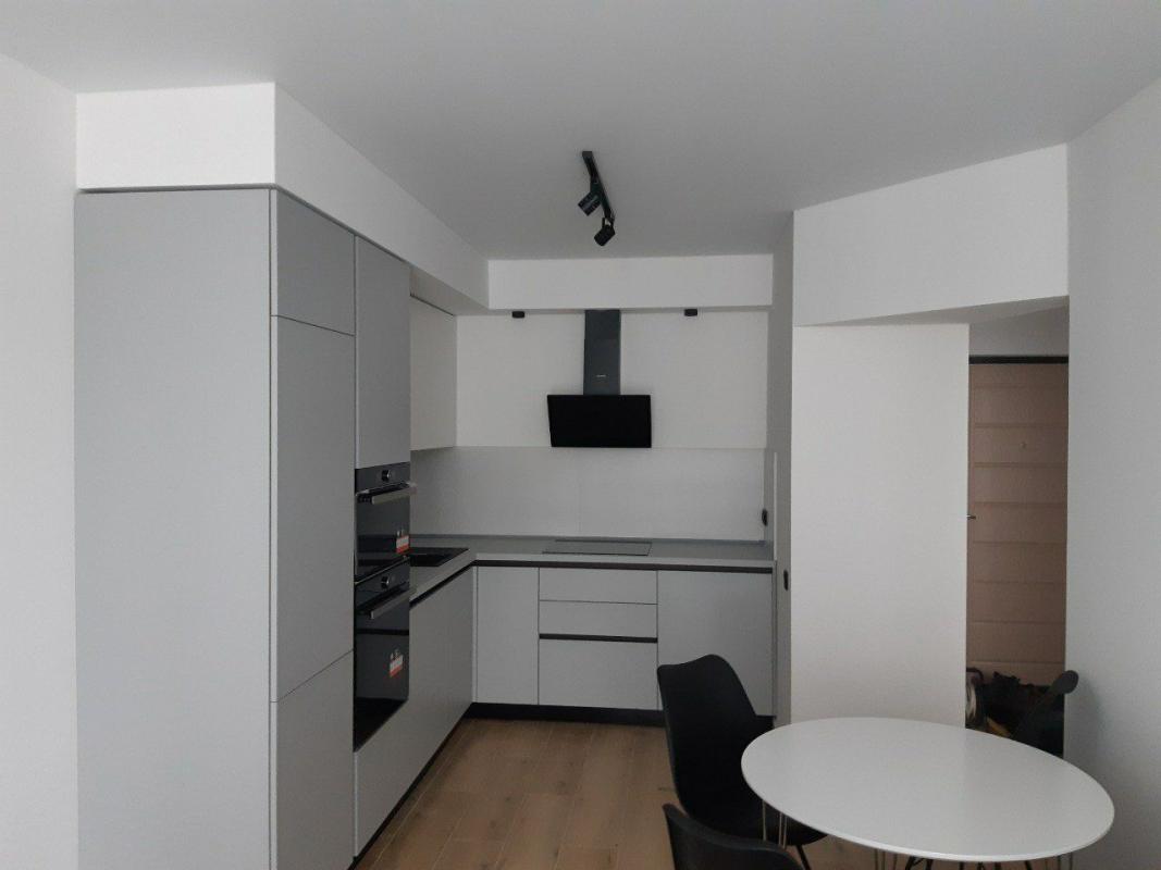 Long term rent 1 bedroom-(s) apartment Mykhaila Maksymovycha Street (Onufriia Trutenka Street) 26