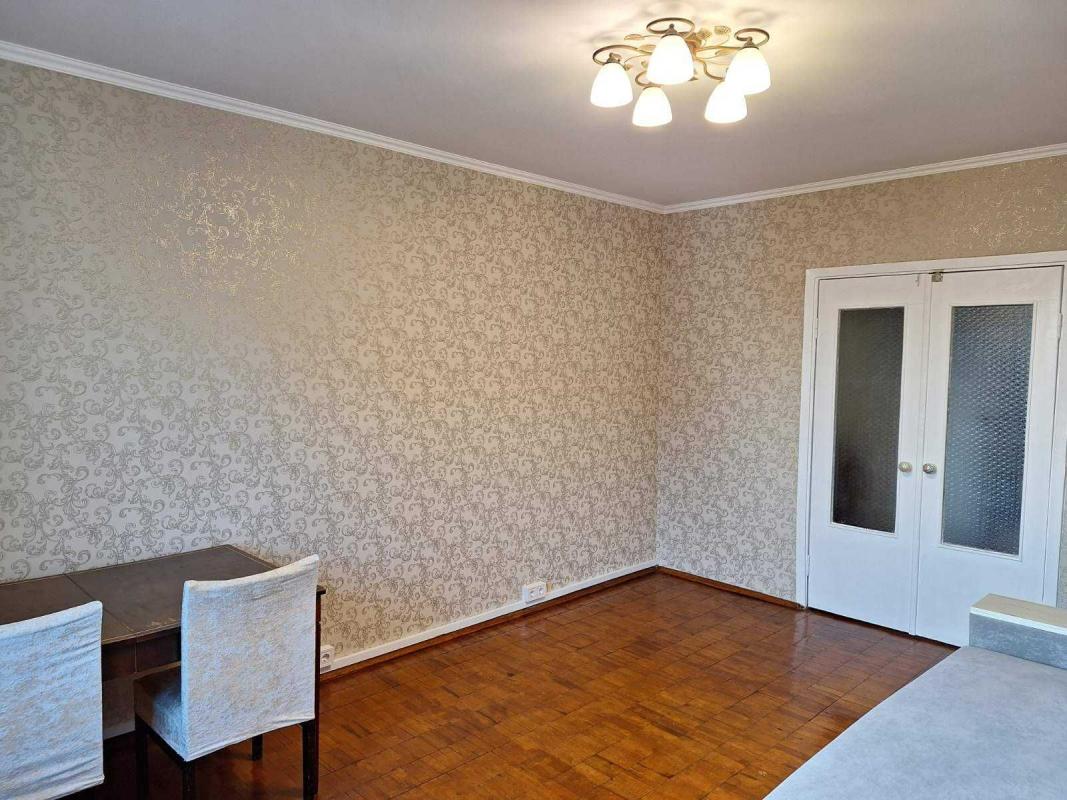 Long term rent 2 bedroom-(s) apartment Mykoly Bazhana Avenue 9а