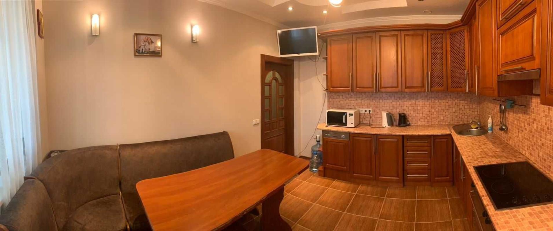 Продаж 2 кімнатної квартири 70 кв. м, Миколи Бажана просп. 16