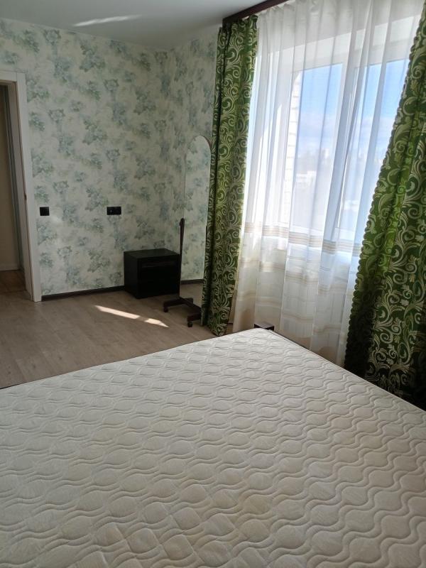 Долгосрочная аренда 3 комнатной квартиры Борщаговская ул. 117