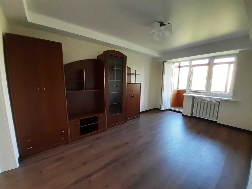 Long term rent 2 bedroom-(s) apartment Politekhnichna Street 31в