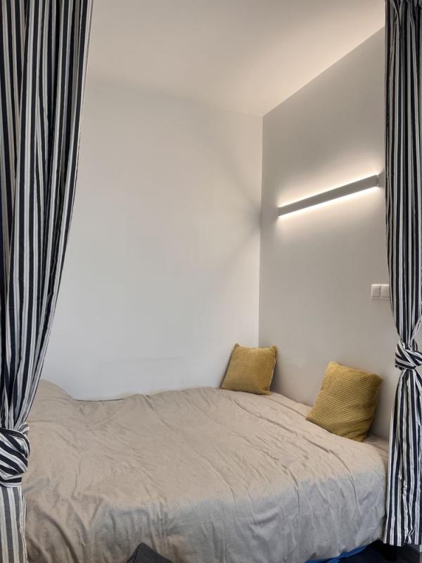 Long term rent 2 bedroom-(s) apartment Bohdana Havrylyshyna Street (Vandy Vasylevskoi Street) 15