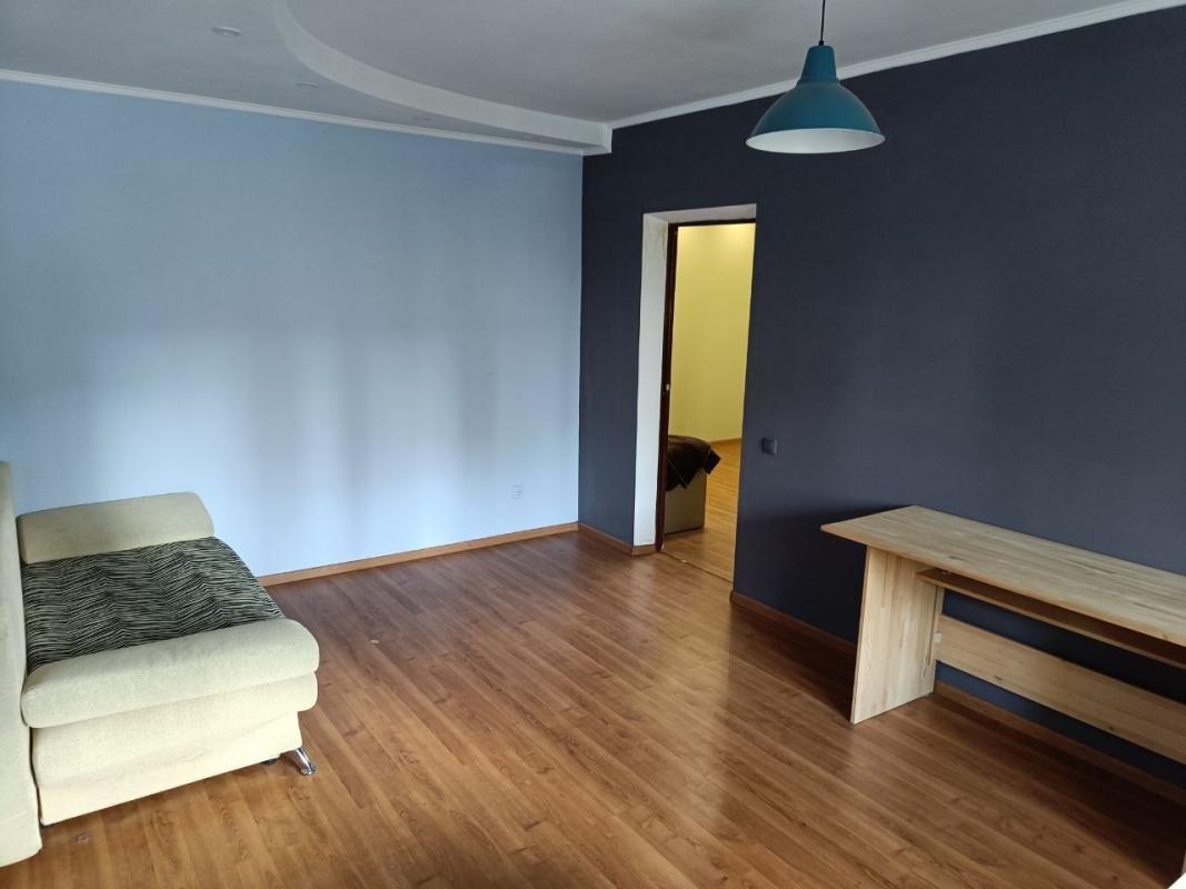 Sale 3 bedroom-(s) apartment 79 sq. m., Mykoly Bazhana Avenue 34