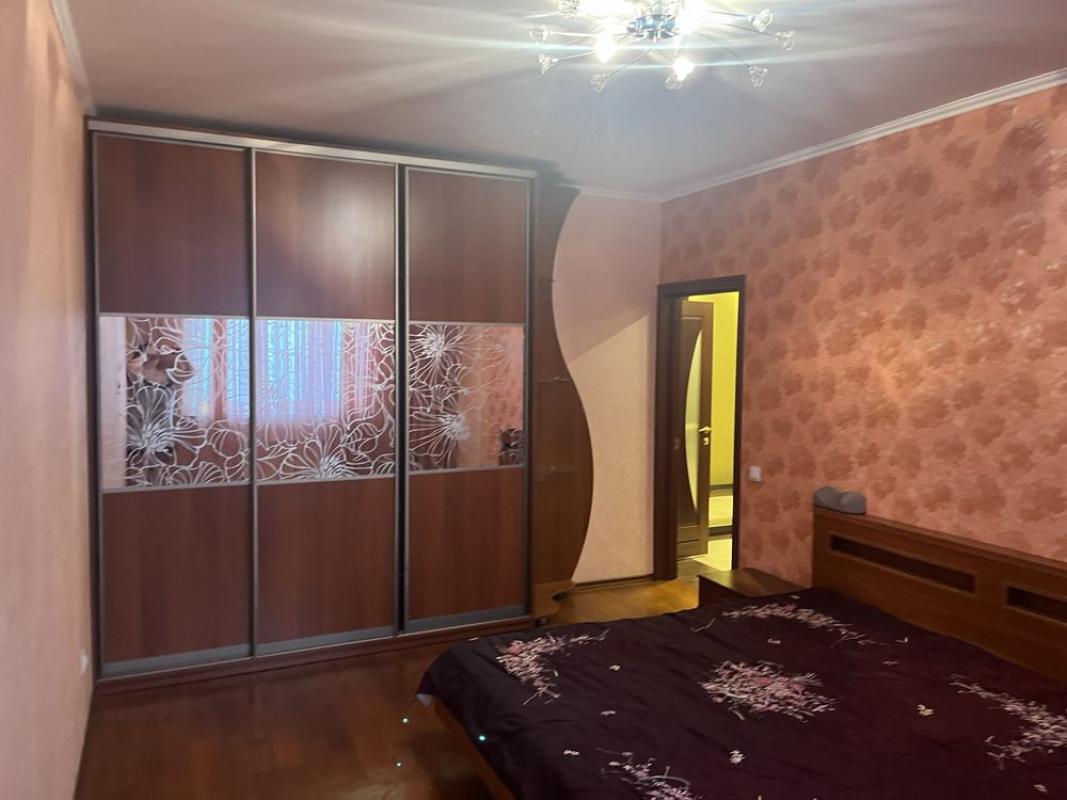 Long term rent 2 bedroom-(s) apartment Borysa Hmyri Street 2
