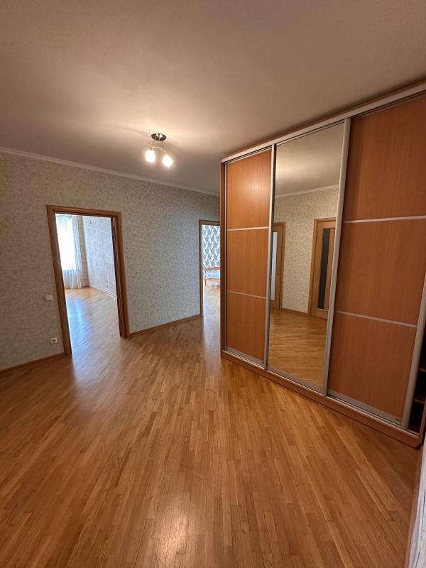 Sale 3 bedroom-(s) apartment 102 sq. m., Anny Akhmatovoi Street 32/18