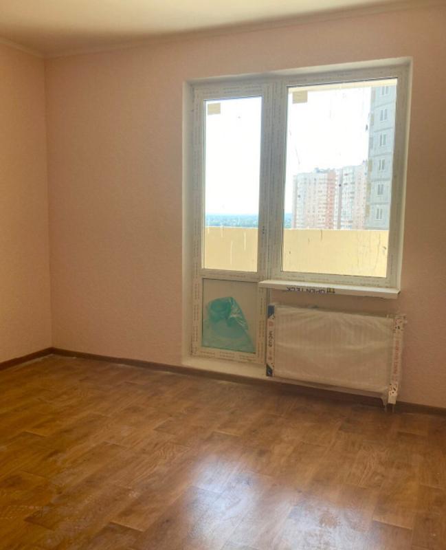 Продаж 2 кімнатної квартири 77 кв. м, Ревуцького вул. 54