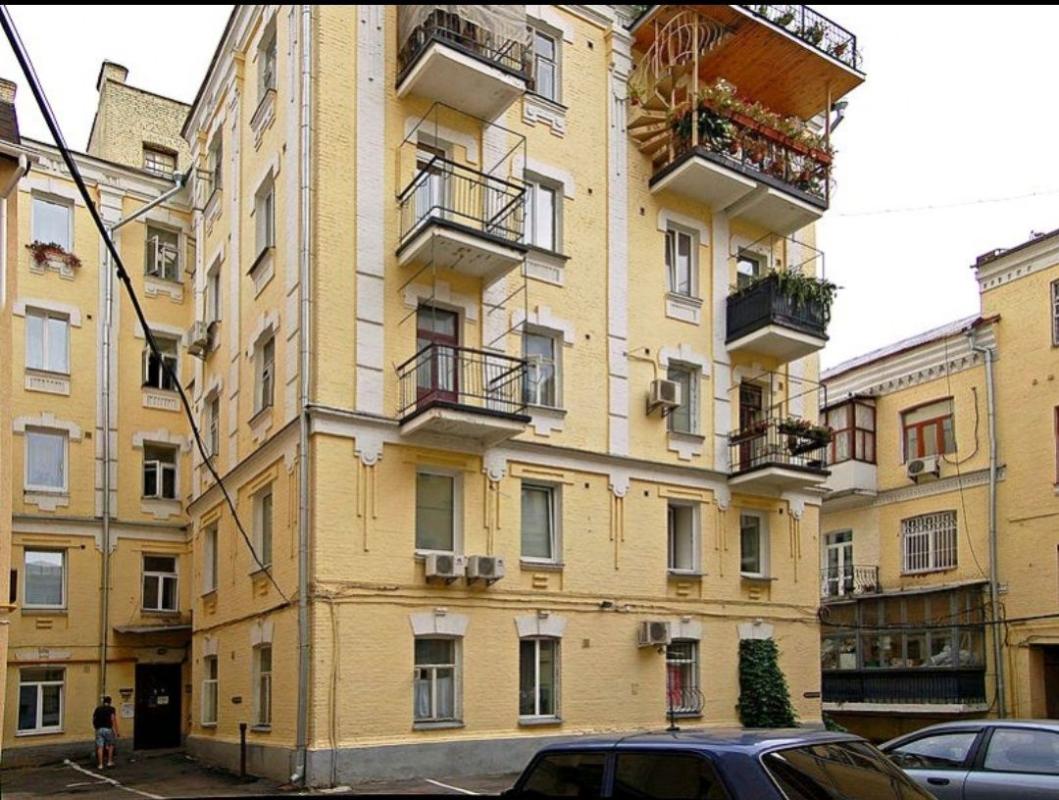 Долгосрочная аренда 2 комнатной квартиры Малая Житомирская ул. 20г