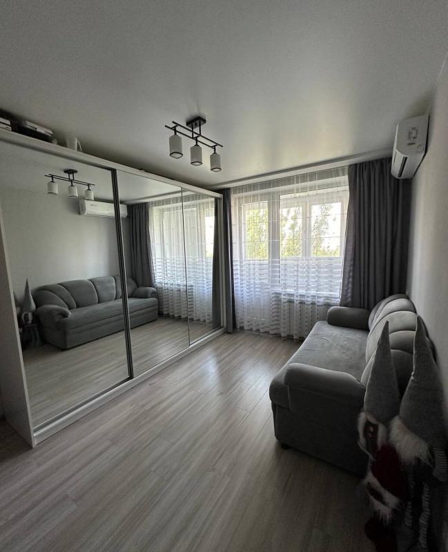 Sale 1 bedroom-(s) apartment 38 sq. m., Traktorobudivnykiv Avenue 110б