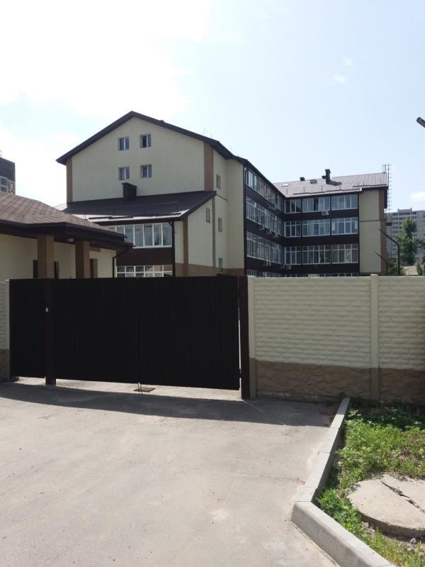 Долгосрочная аренда 1 комнатной квартиры Белобровский пер. 5