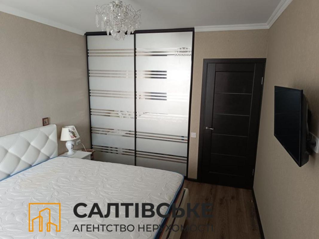 Sale 3 bedroom-(s) apartment 65 sq. m., Traktorobudivnykiv Avenue 105