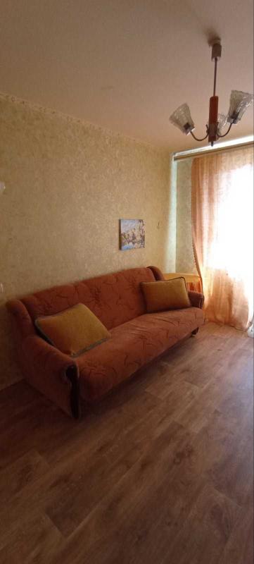 Sale 3 bedroom-(s) apartment 64 sq. m., Heroiv Pratsi Street 66