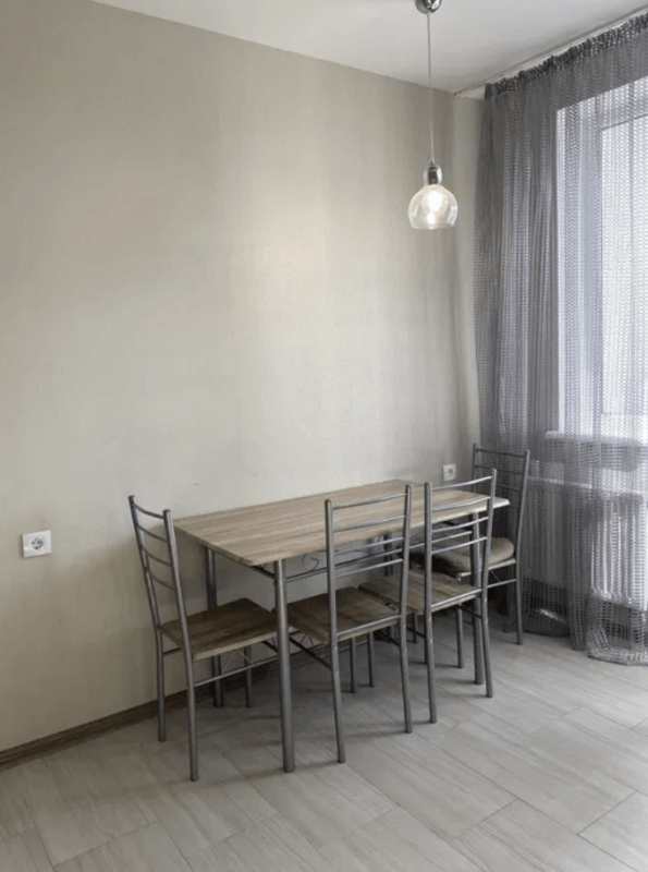 Долгосрочная аренда 2 комнатной квартиры Мира ул. 5Б