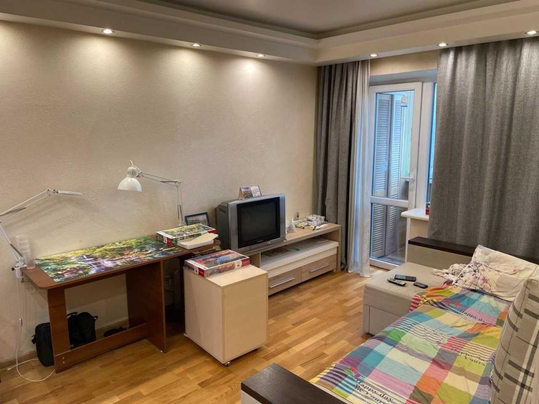 Sale 1 bedroom-(s) apartment 27 sq. m., Mykoly Mateiuka Street 5