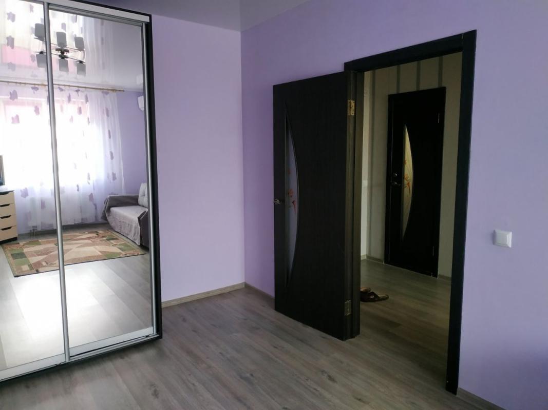 Sale 1 bedroom-(s) apartment 39 sq. m., Peremohy Avenue 89