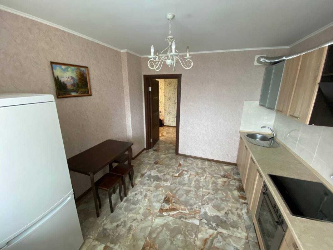 Долгосрочная аренда 1 комнатной квартиры Урловская ул. 23