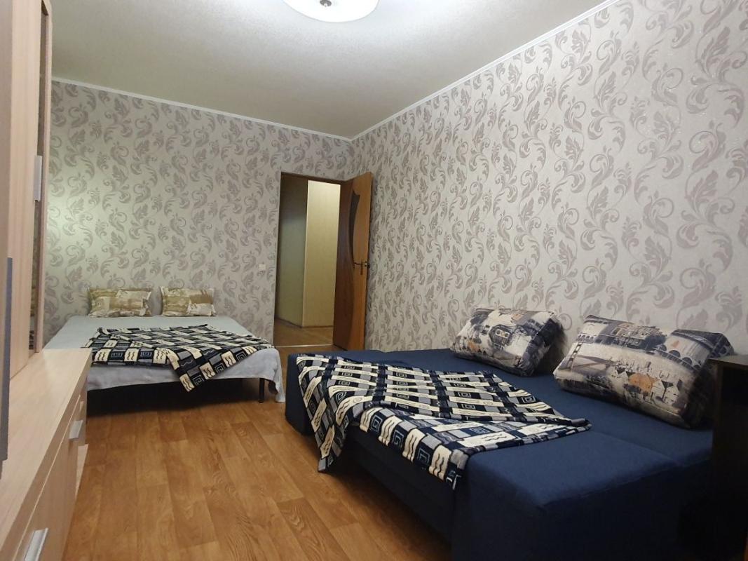 Long term rent 1 bedroom-(s) apartment Yuriia Haharina Avenue 174/4