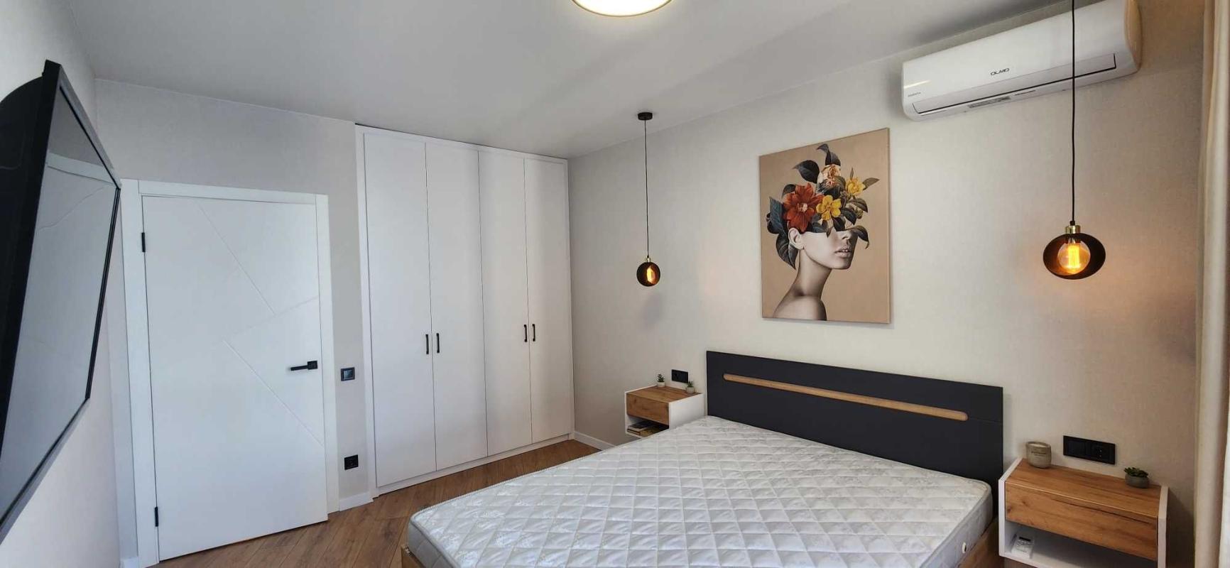 Sale 1 bedroom-(s) apartment 49 sq. m., Dniprovska Embarkment